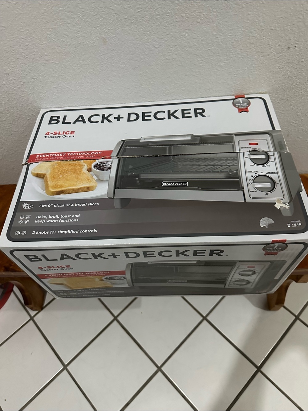 Black & Decker Stainless Steel and Black 4-Slice Toaster Oven - Boxed